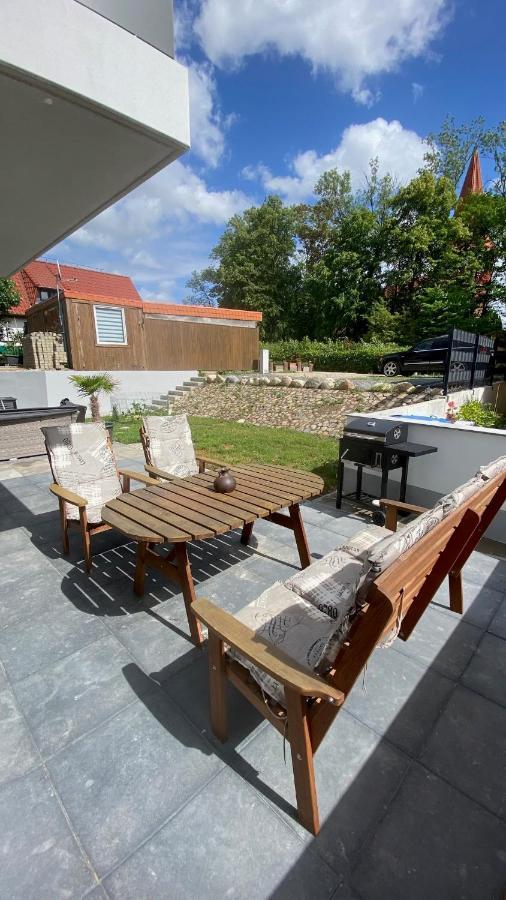 Kloenhuesing Appartement Altefähr Buitenkant foto